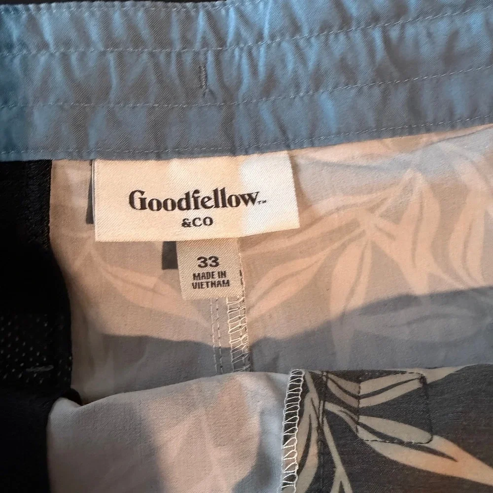 Goodfellow & Co Board Shorts Mens 33 Brown Leaf Print 4-Way Stretch Swim Trunks